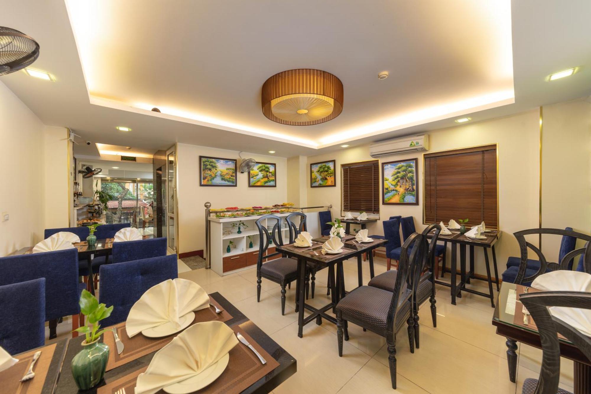 Golden Legend Diamond & Travel Hotel